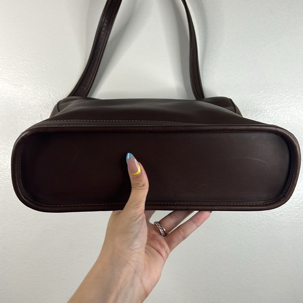 Vintage Coach Legacy Brown Leather Zip‑Top Shoulder Bag Clean Classic Design - Picture 5 of 7